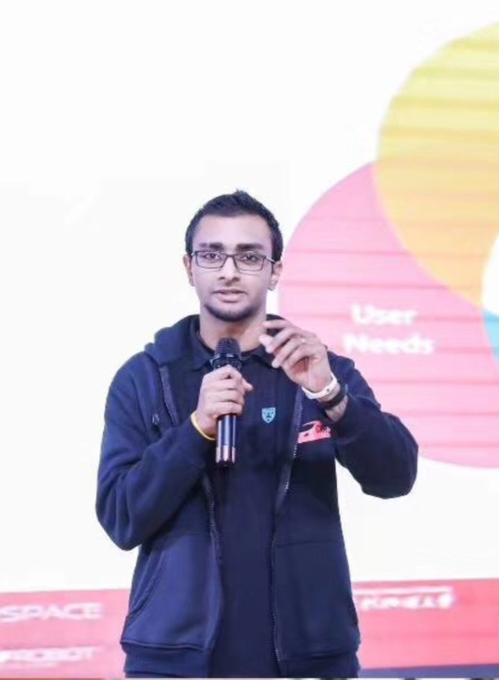 Adit Rastogi 刘铁柱参与城市服务
